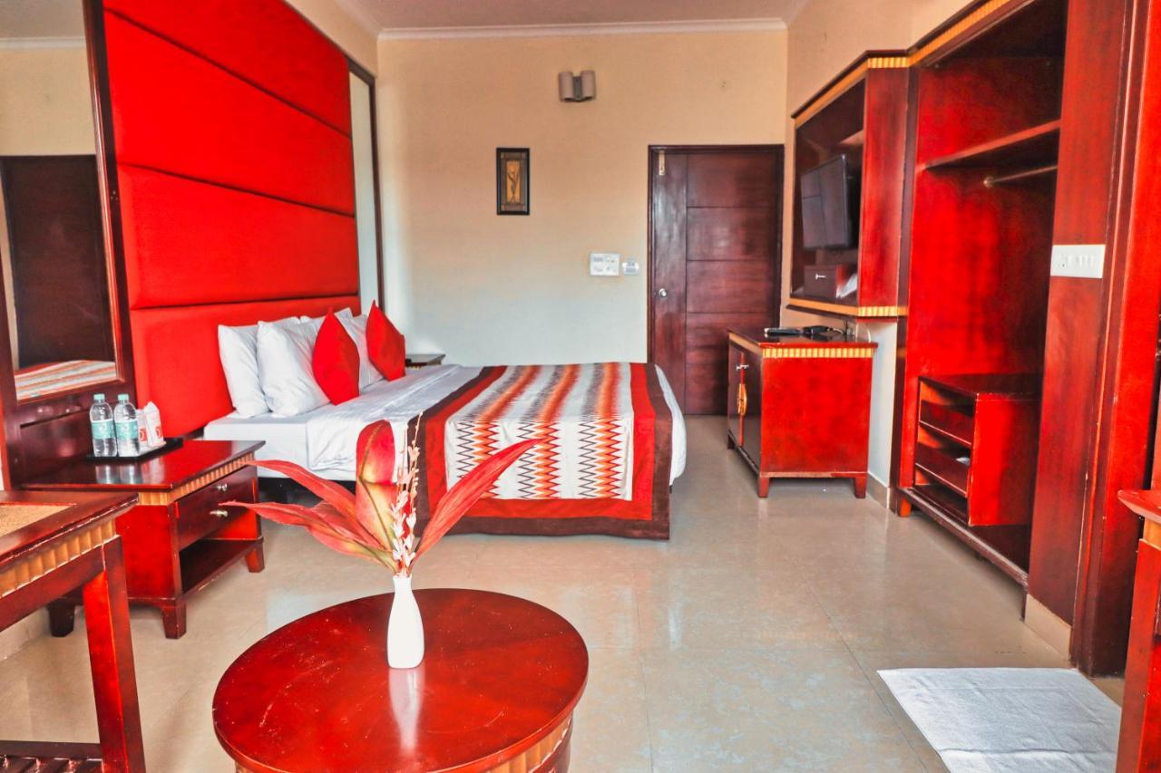 Crestmont Ashapurna Jaipur, Banipark Hotel Exterior foto