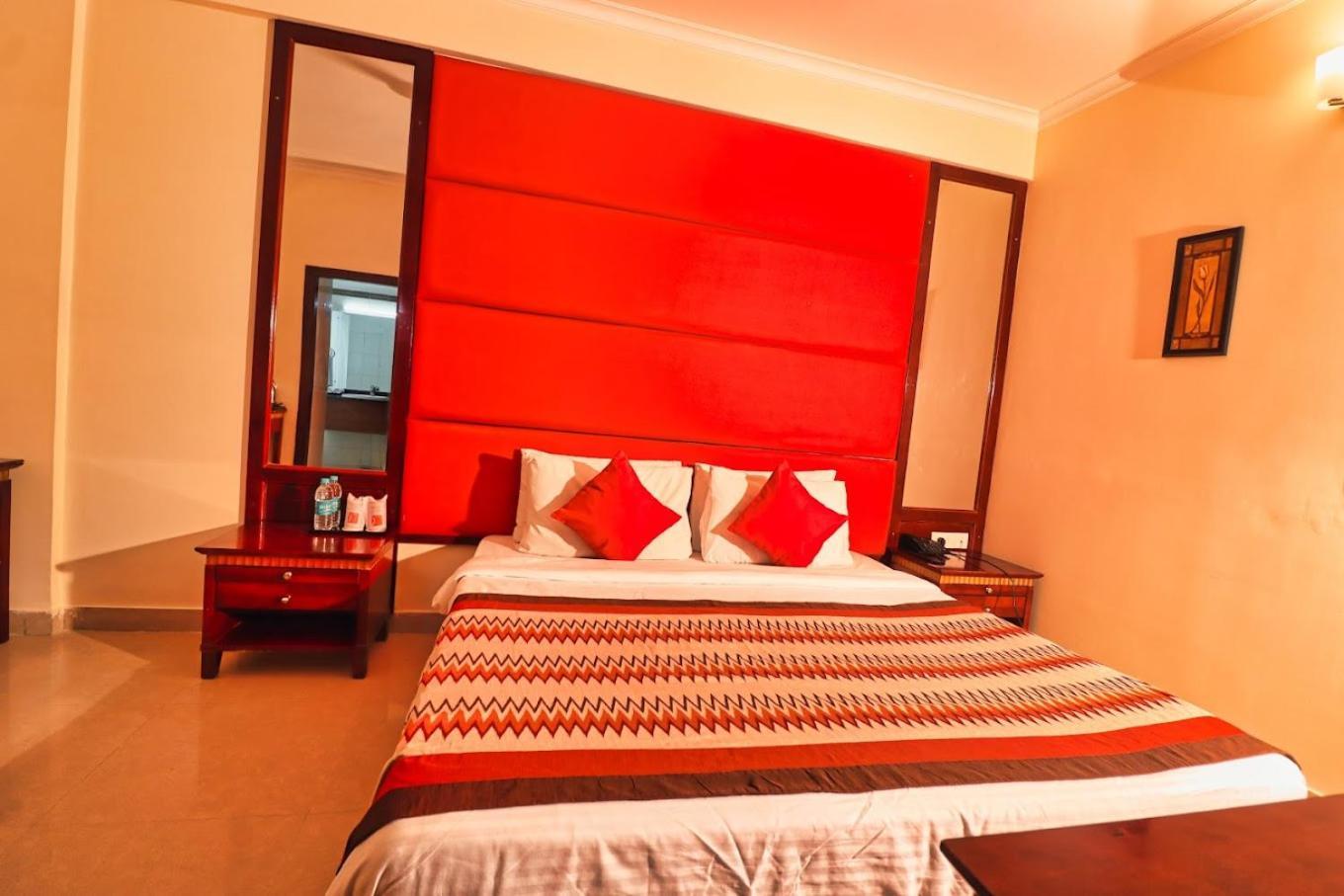 Crestmont Ashapurna Jaipur, Banipark Hotel Exterior foto